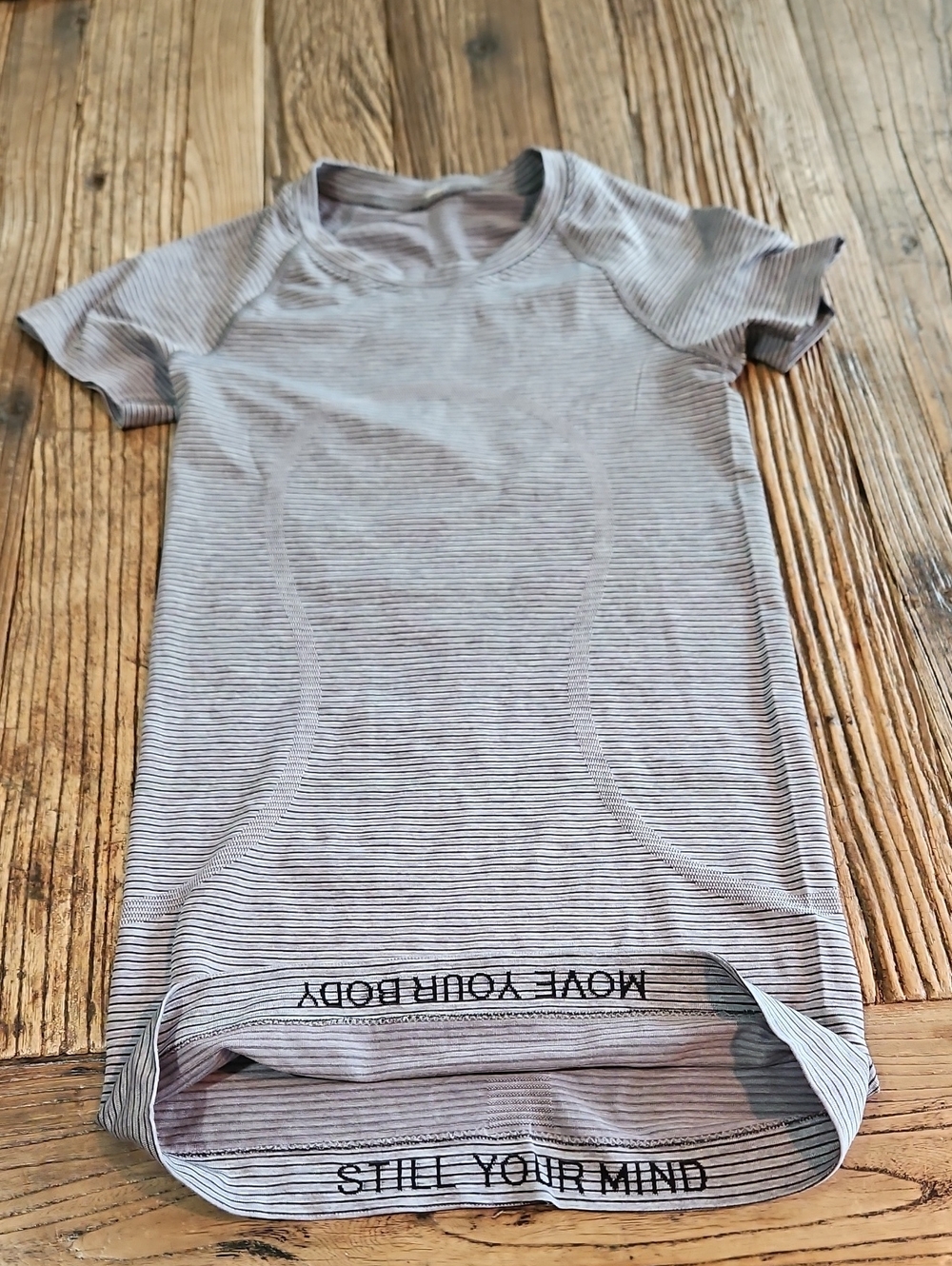 Lululemon Active Top Size 2?